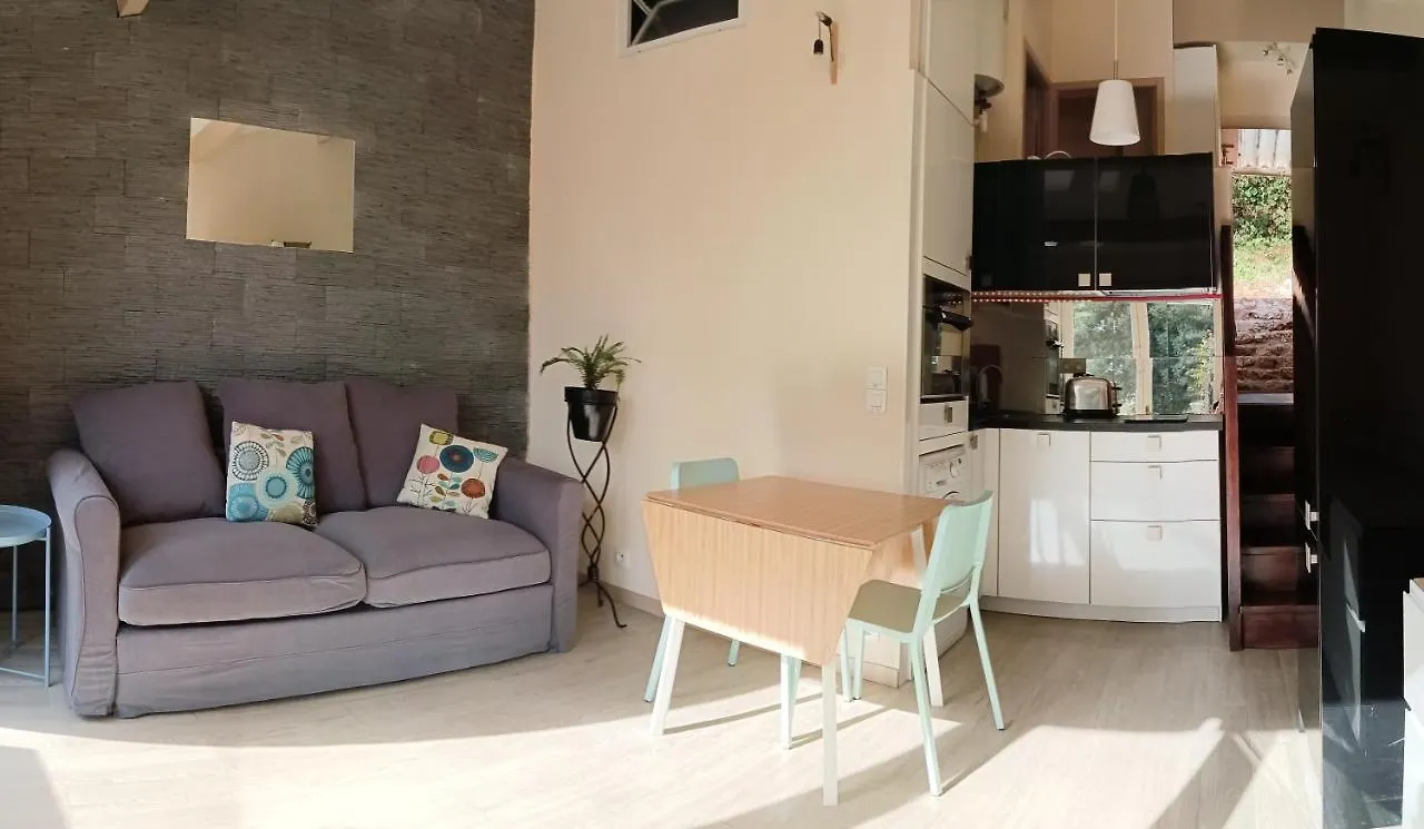 Petite Maison Au Calme - Piscine En Copropriete, Terrasse, Mer, Clim Vallauris France